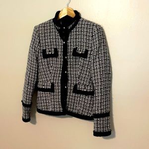 White House Black Market WHBM Size 4